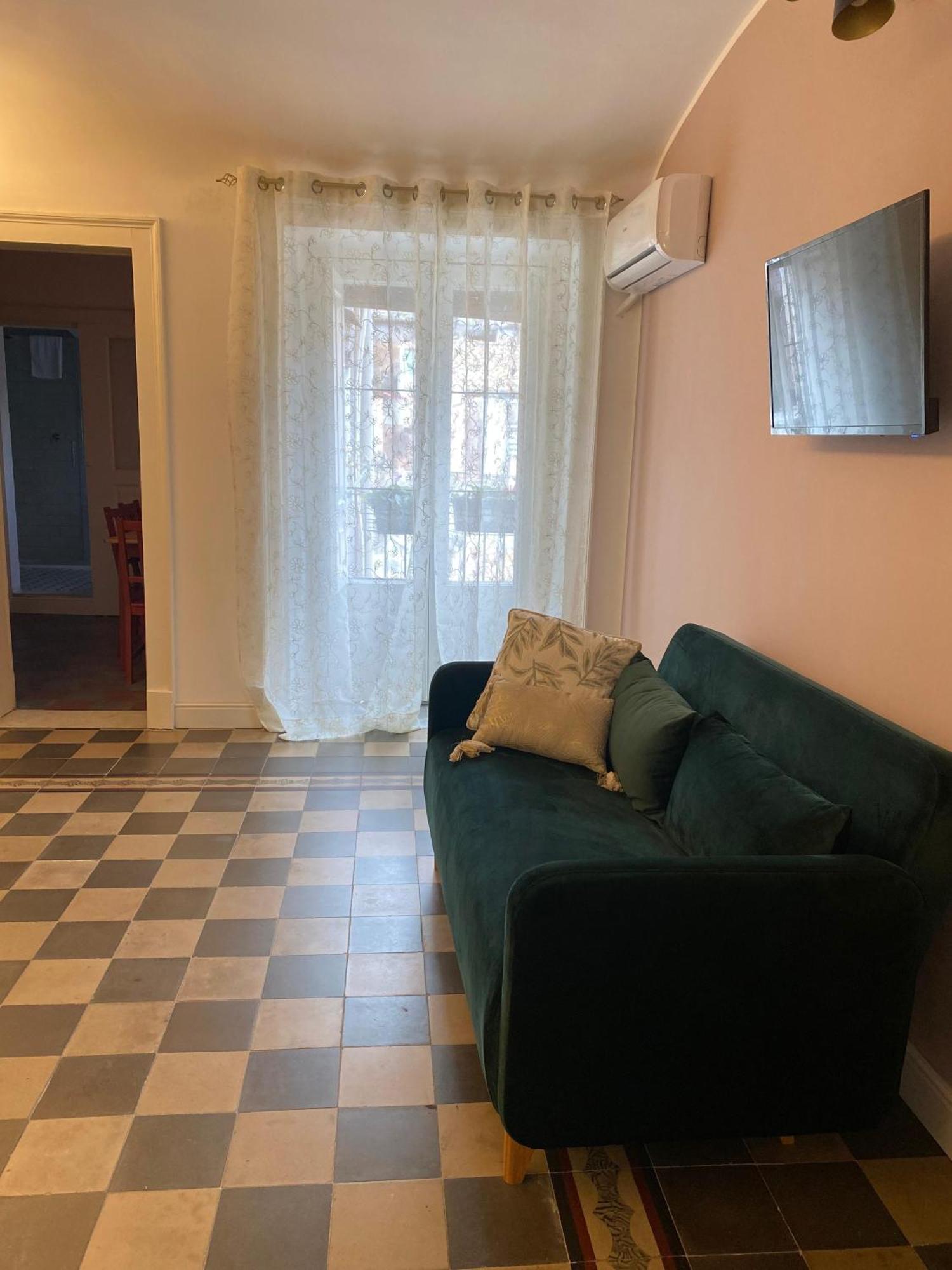 Dimora Dei Minoriti Bed & Breakfast Катания Екстериор снимка
